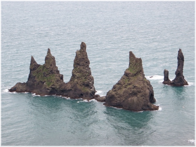 islande060.jpg - Formations de Dyrholaey

