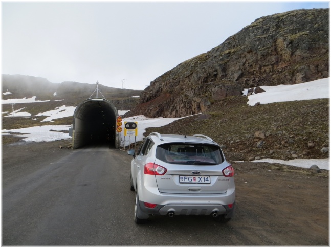 islande092.jpg - Tunnel Neskaupstadur
