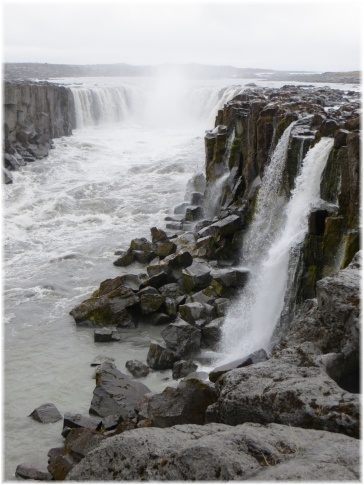 islande116.jpg - Cascade Dettifoss
