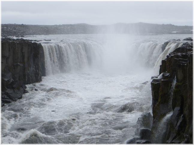 islande117.jpg - Cascade Dettifoss
