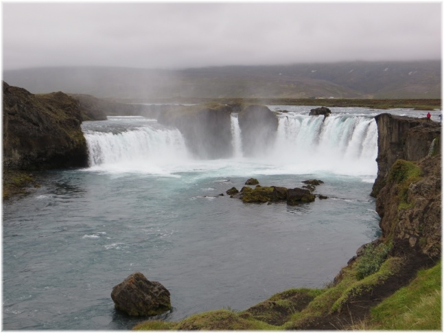 islande126.jpg - Chutes de Godafoss
