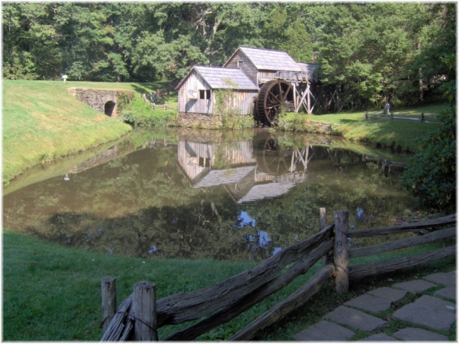 37.jpg - Blue Ridge Parkway - Mabry Mill
