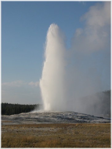 107.jpg - Yellowstone - Geyser
